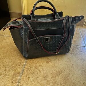 Arcadia grey patent leather hand bag